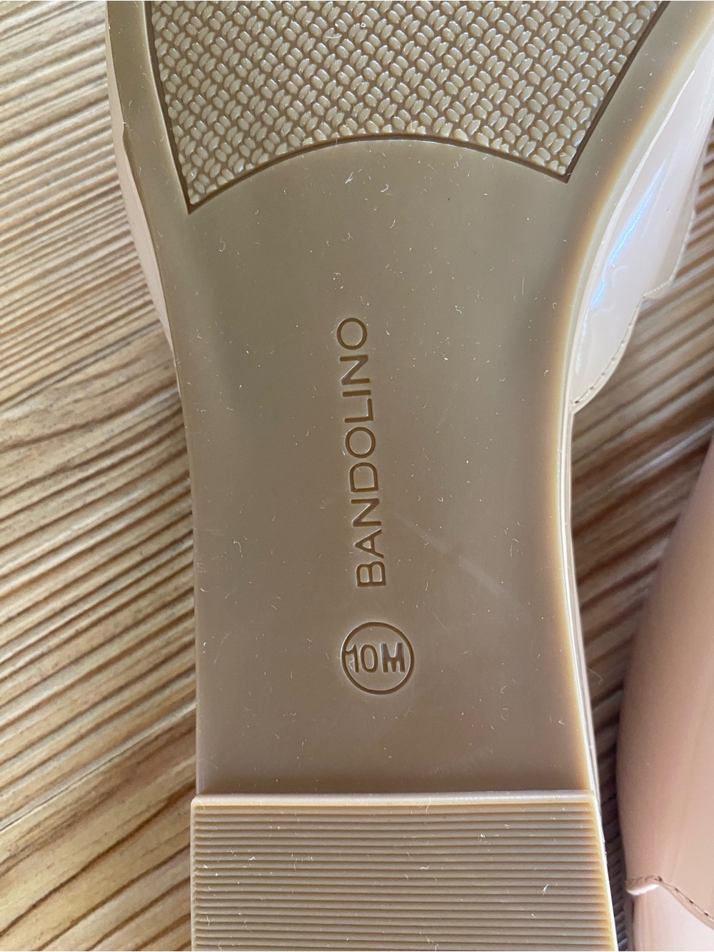 Bandolino Light pink/ Beige Patent Scalloped Slide Mules size 10 nwot - Picture 4 of 4